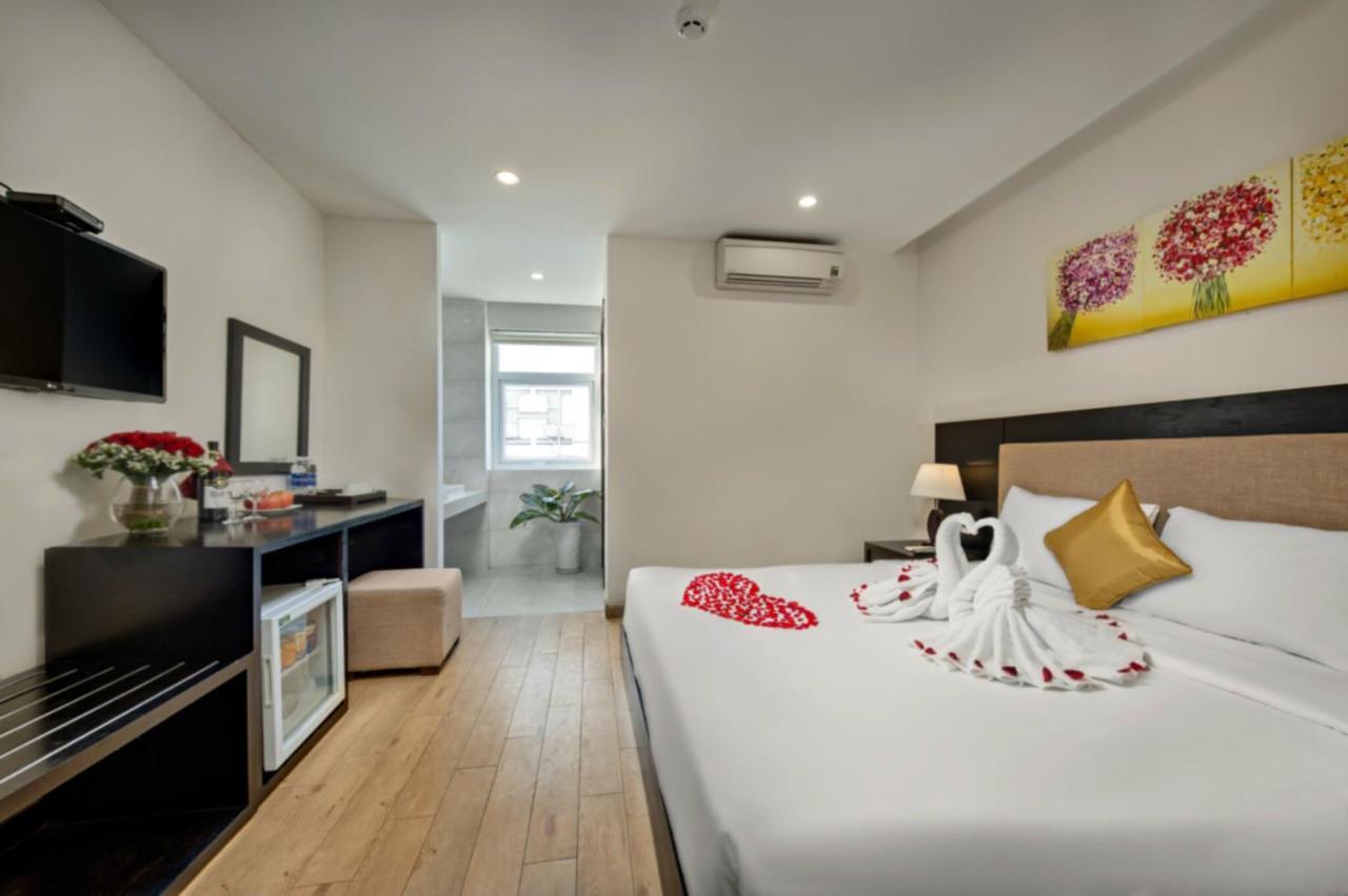 Golden Star Suite Hotel By Thg ดานัง ภายนอก รูปภาพ
