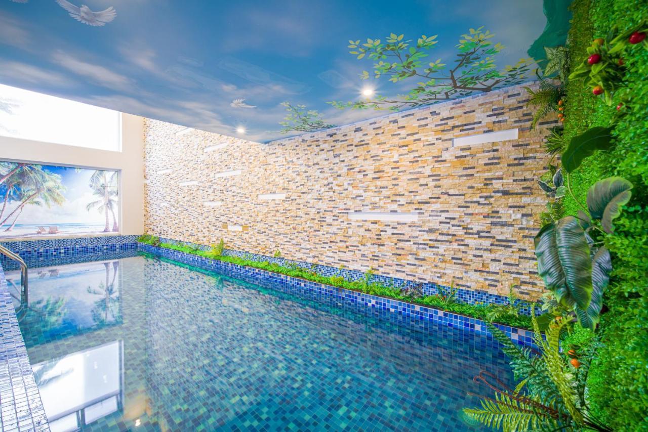 Golden Star Suite Hotel By Thg ดานัง ภายนอก รูปภาพ